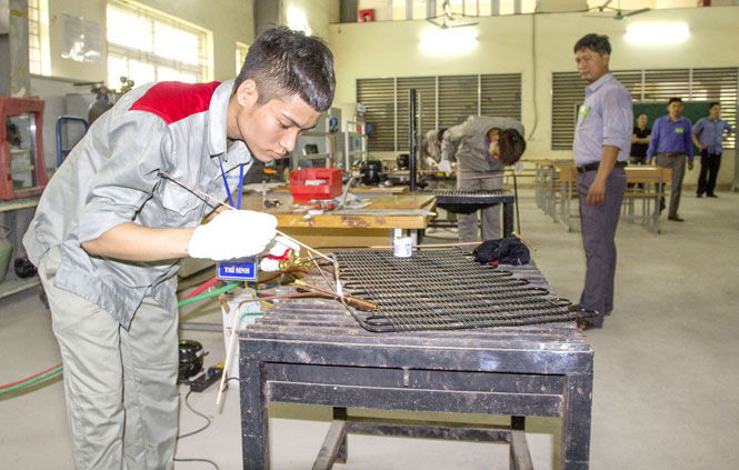 Huy động và sử dụng có hiệu quả nguồn lực con người