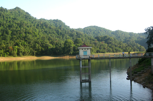 Bảo vệ các công trình, hồ đập trong mùa mưa lũ