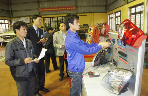 Trên 40 thí sinh tham gia Hội thi tay nghề