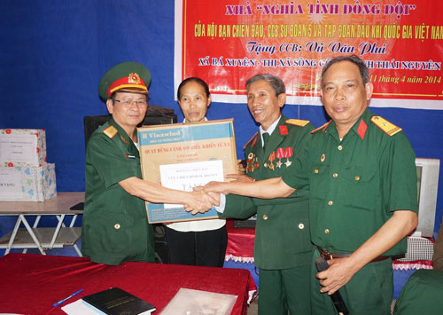 Khánh thành nhà “Nghĩa tình đồng đội”