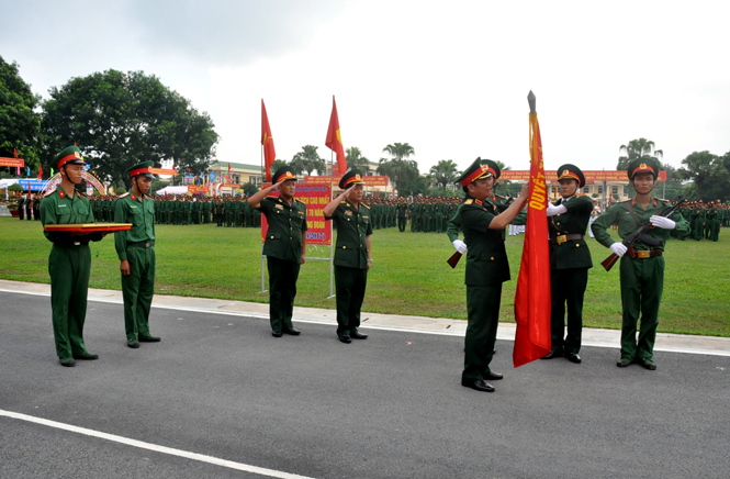 Trung đoàn 209 đón nhận Huân chương Bảo vệ Tổ quốc hạng Ba
