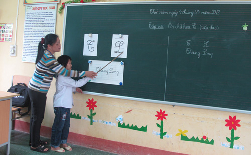 Nỗ lực xây dựng trường đạt chuẩn Quốc gia