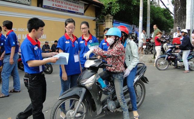 Cả nước đồng hành cùng sĩ tử