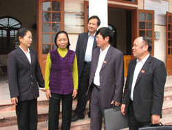 Đoàn đại biểu Quốc hội tỉnh tiếp xúc với cử tri xã Tân Phú