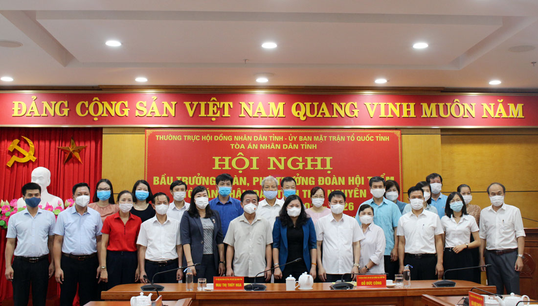 Bầu Trưởng, Phó Trưởng đoàn Hội thẩm Tòa án nhân dân tỉnh