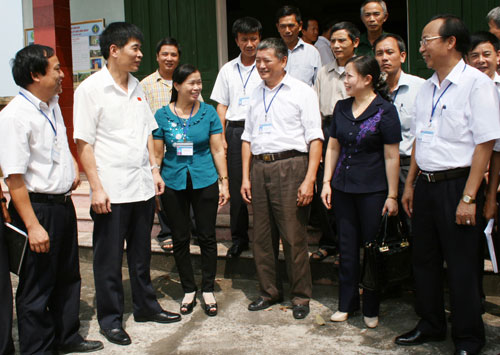 Đại biểu Quốc hội tiếp xúc cử tri