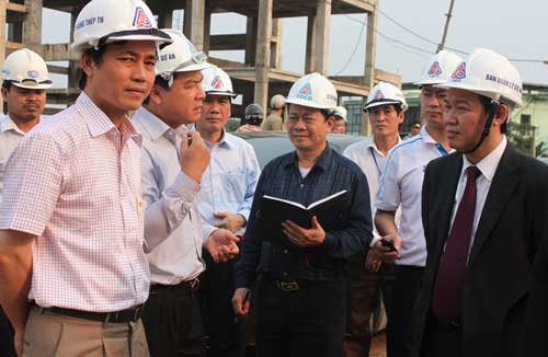 Tập trung lãnh đạo phát triển sản xuất kinh doanh