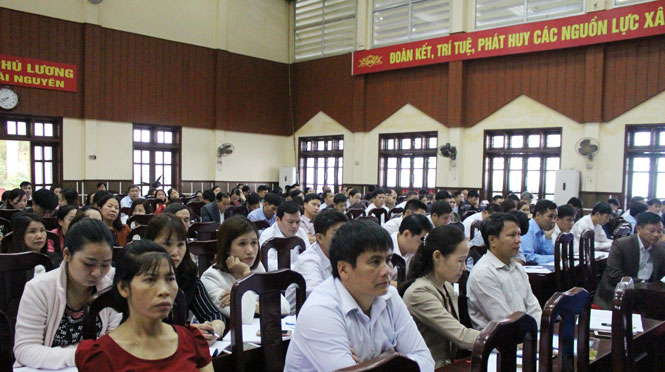 Nâng cao kiến thức về công tác xây dựng chính quyền