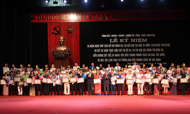 Kỷ niệm 70 năm Bác Hồ ra lời kêu gọi thi đua ái quốc và tôn vinh các điển hình tiên tiến