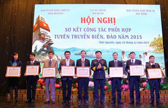 Tiếp tục phối hợp thực hiện hiệu quả công tác tuyên truyền về biển, đảo