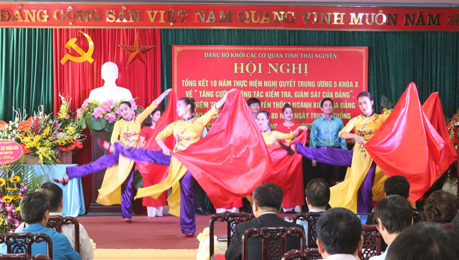 Tiếp tục đổi mới nội dung, phương pháp kiểm tra, giám sát