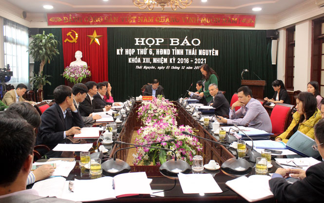 Họp báo về kỳ họp thứ 6 HĐND tỉnh