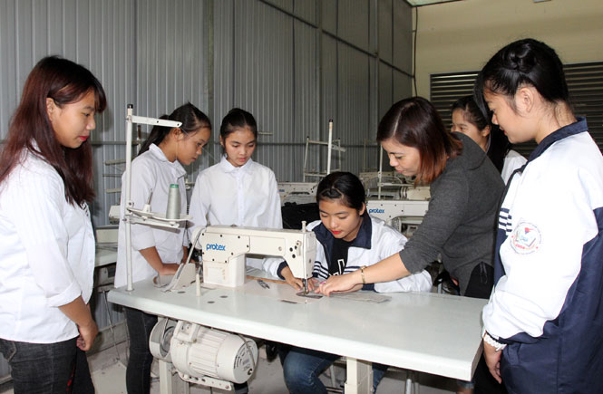 Sát cánh cùng lao động nông thôn