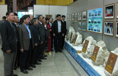 Đoàn cán bộ Lào thăm và làm việc tại Thái Nguyên