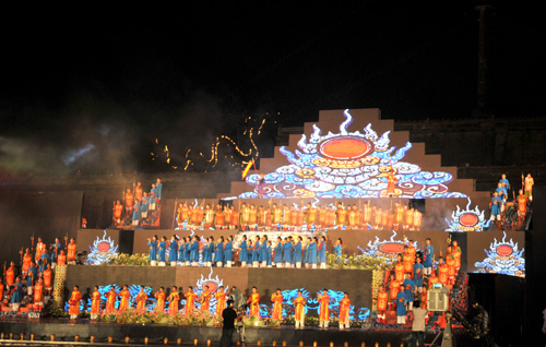 Chính thức khai mạc Festival Huế 2010