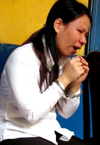 Khủng bố bệnh viện, tống tiền 100 triệu đồng