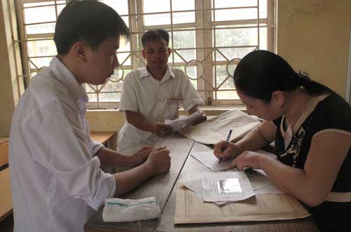 Tỷ lệ thí sinh đến làm thủ tục dự thi đợt 2 đạt 76,84%