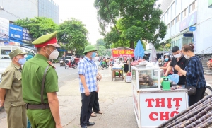 T.P Thái Nguyên: Phạt hành chính 256 trường hợp lấn chiếm vỉa hè, lòng đường