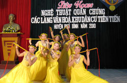 Liên hoan nghệ thuật quần chúng làng văn hóa