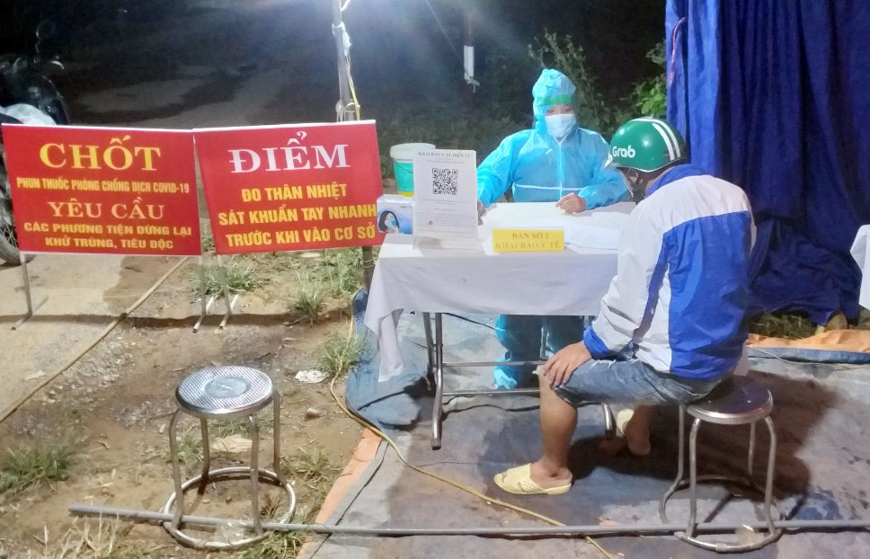 Thành lập chốt kiểm dịch tại thị trấn Quân Chu