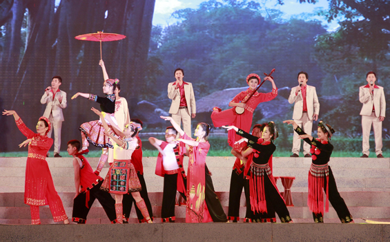 Giao lưu nghệ thuật “Qua những miền di sản Việt Bắc”