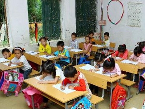 Lãnh đạo nhà trường chịu trách nhiệm nếu có lạm thu