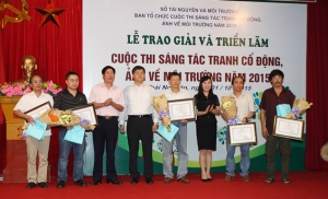 30 tác phẩm xuất sắc được trao giải trong cuộc thi sáng tác ảnh, tranh cổ động về môi trường