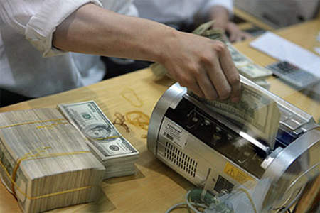 Tổ chức mua-bán ngoại tệ những ngày nghỉ Tết