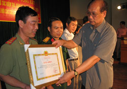 29 cá nhân, tổ chức được khen thưởng trong công tác kiểm tra, giám sát