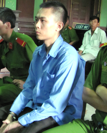 Đoạn tuyệt tình thâm, kẻ tử tù đổ tội cho cha