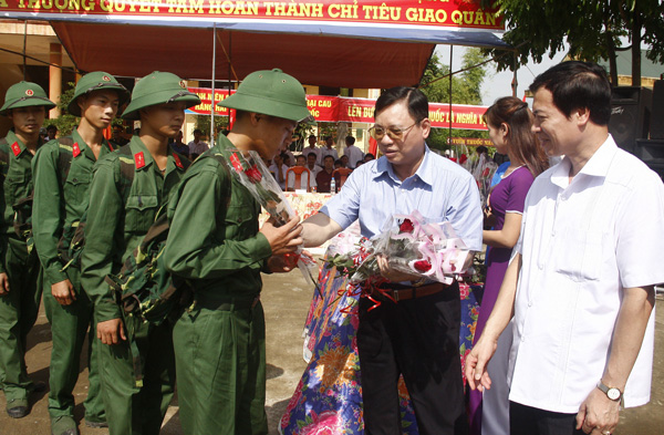 850 đoàn viên, thanh niên lên đường nhập ngũ
