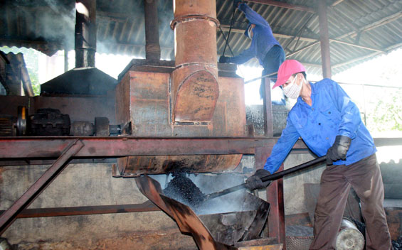 Tập trung tháo gỡ khó khăn cho khu vực kinh tế địa phương