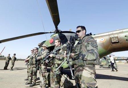 Quân đội Pháp tiến vào thị trấn cuối cùng ở Ma-li bị quân nổi dậy kiểm soát