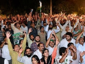 Thế giới chúc mừng thành công bầu cử tại Pakistan