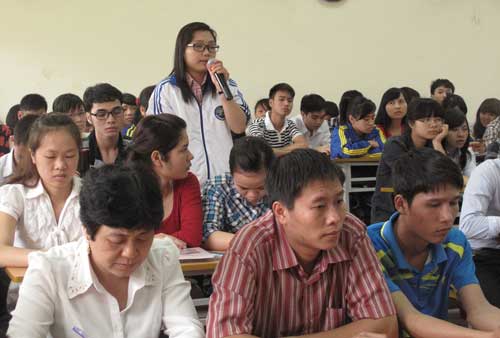 Tiếp xúc cử tri trước thềm kỳ họp thứ 5