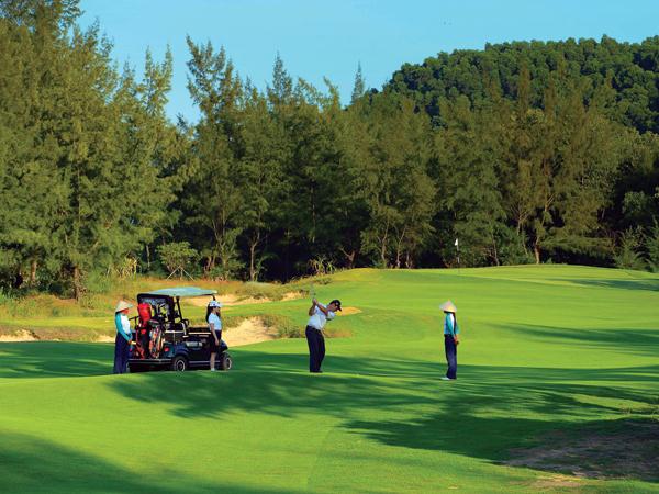 Sức hút lớn của Golf và đầu tư sân golf