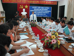 Kiểm tra tình hình phát triển kinh tế - xã hội tại các địa phương