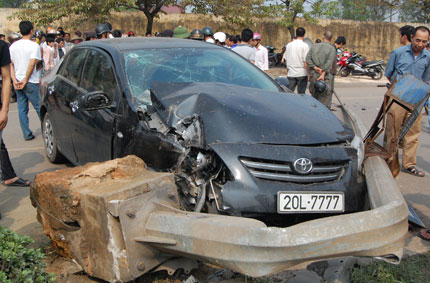 Tai nạn giao thông nghiêm trọng: Một người chết, một người bị thương nặng