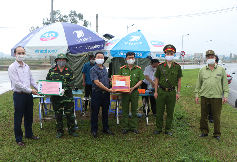 Kiểm tra công tác phòng, chống  dịch COVID-19