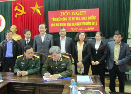 Tổng kết phong trào thi đua Khối Nội chính