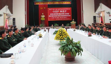 Gặp mặt các đơn vị quân đội trên địa bàn nhân ngày 22/12