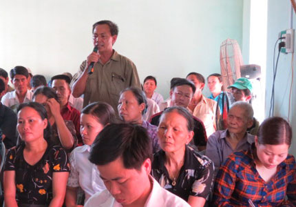 Các đại biểu Quốc hội tiếp xúc cử tri