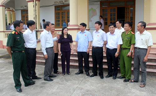 Đại biểu Quốc hội tỉnh tiếp xúc cử tri