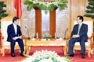 Thủ tướng Nguyễn Tấn Dũng tiếp Bộ trưởng Kinh tế, Thương mại và Công nghiệp Nhật Bản