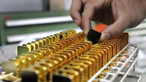Giá vàng giảm về 47,03 triệu đồng/lượng