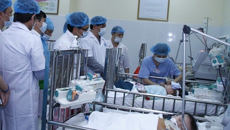 Đã có 108 ca tử vong liên quan đến mắc sởi và viêm phổi