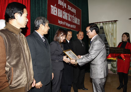 Phấn đấu 100% trạm y tế xã, phường đạt chuẩn Quốc gia vào năm 2011