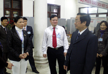 Lãnh đạo tỉnh thăm động viên và chỉ đạo công tác quyết toán năm 2007