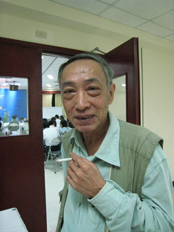 Dương Tường sẽ nhận Huân chương Văn học Nghệ thuật Pháp