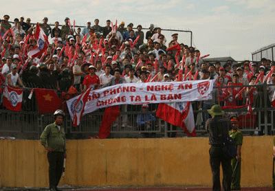 VFF sẽ hòa giải ''mâu thuẫn'' giữa CĐV Hải Phòng và Nghệ An